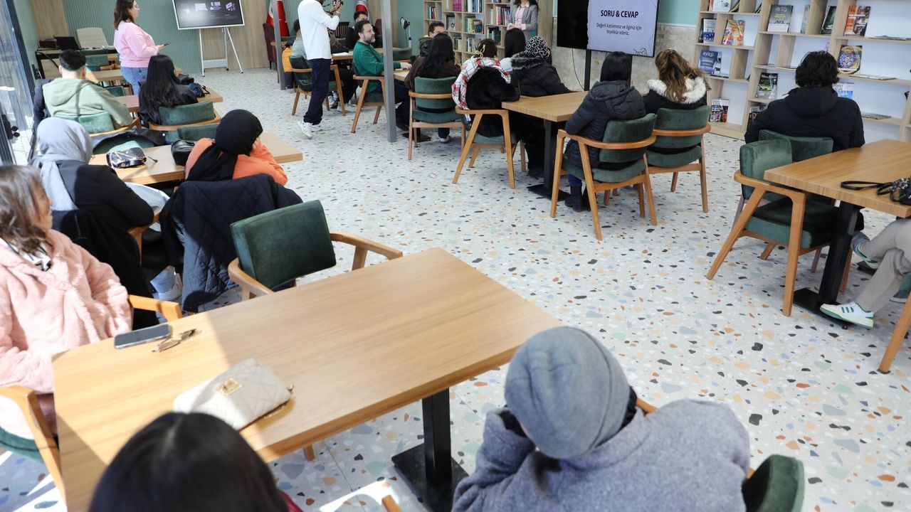 Yozgat Bozok Üniversitesi Bilim İletişimi Ofisi tarafından bilim kafe etkinliği düzenlendi