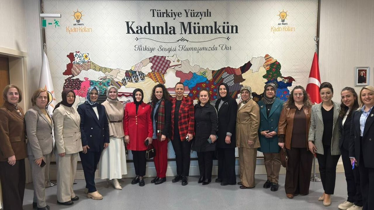 Yozgat İl Kadın Kolları Başkanı toplantıya katıldı