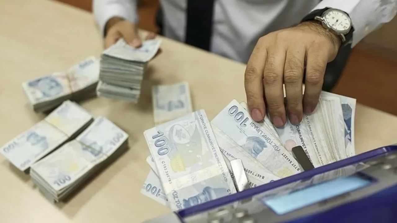 Emeklilere kefilsiz ve hızlı kredi imkanı doğdu