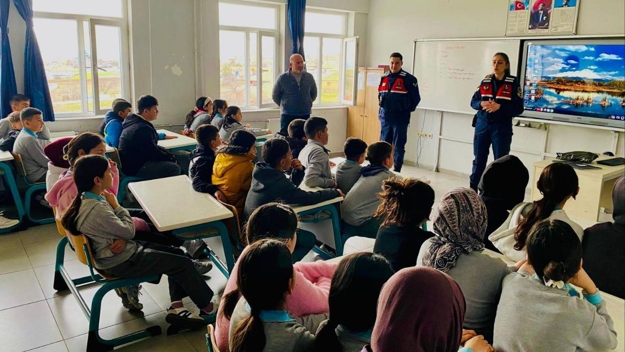 Yozgat’ta öğrencilere jandarma mesleği tanıtıldı