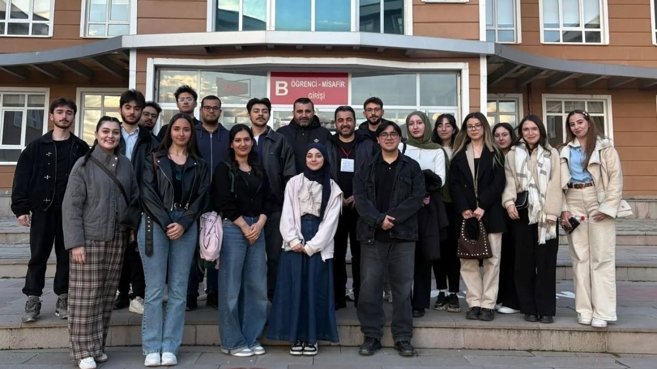 Sorgun Gençlik Derneği, Yozgat Bozok Üniversitesinde gençlere erasmus+ fırsatlarını tanıttı