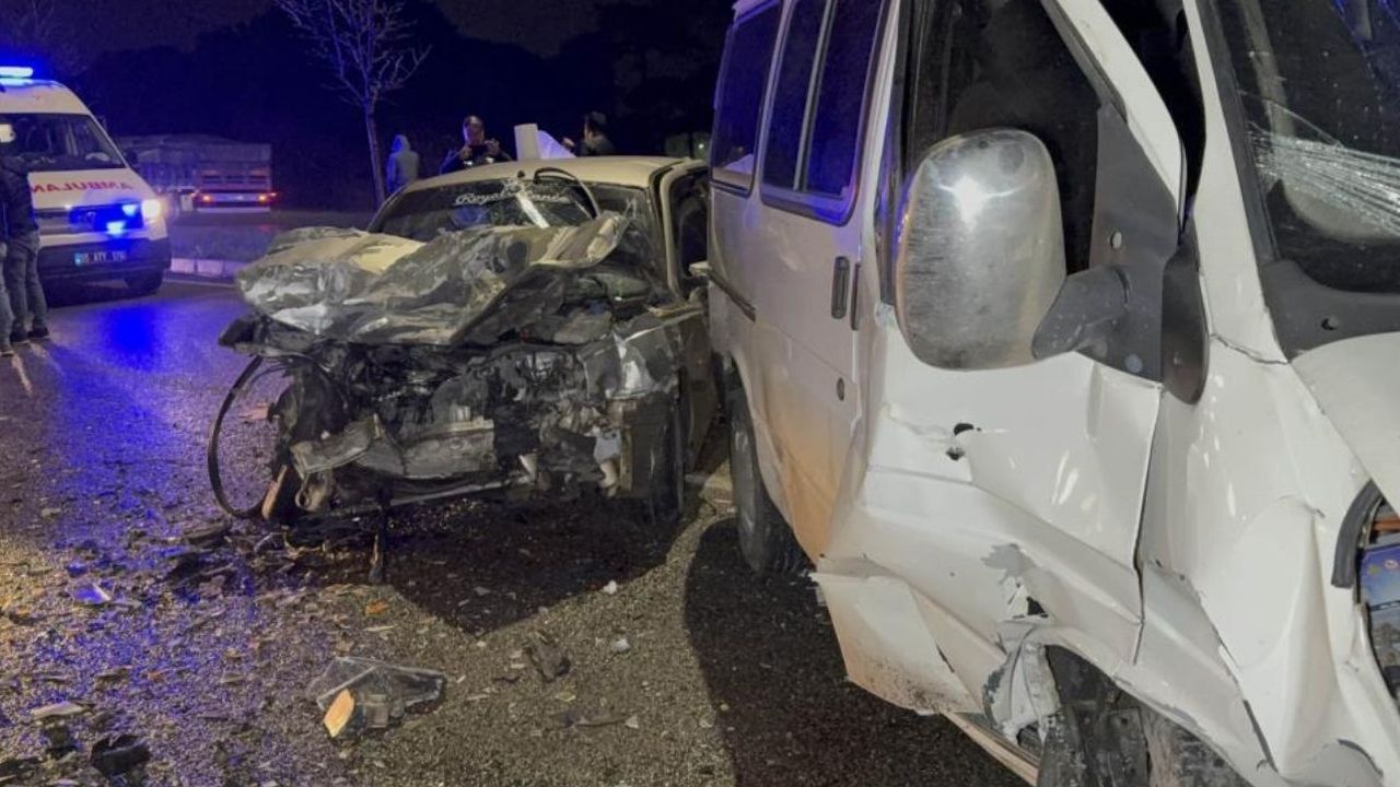 Zincirleme kaza korkuttu: 2’si çocuk 6 yaralı