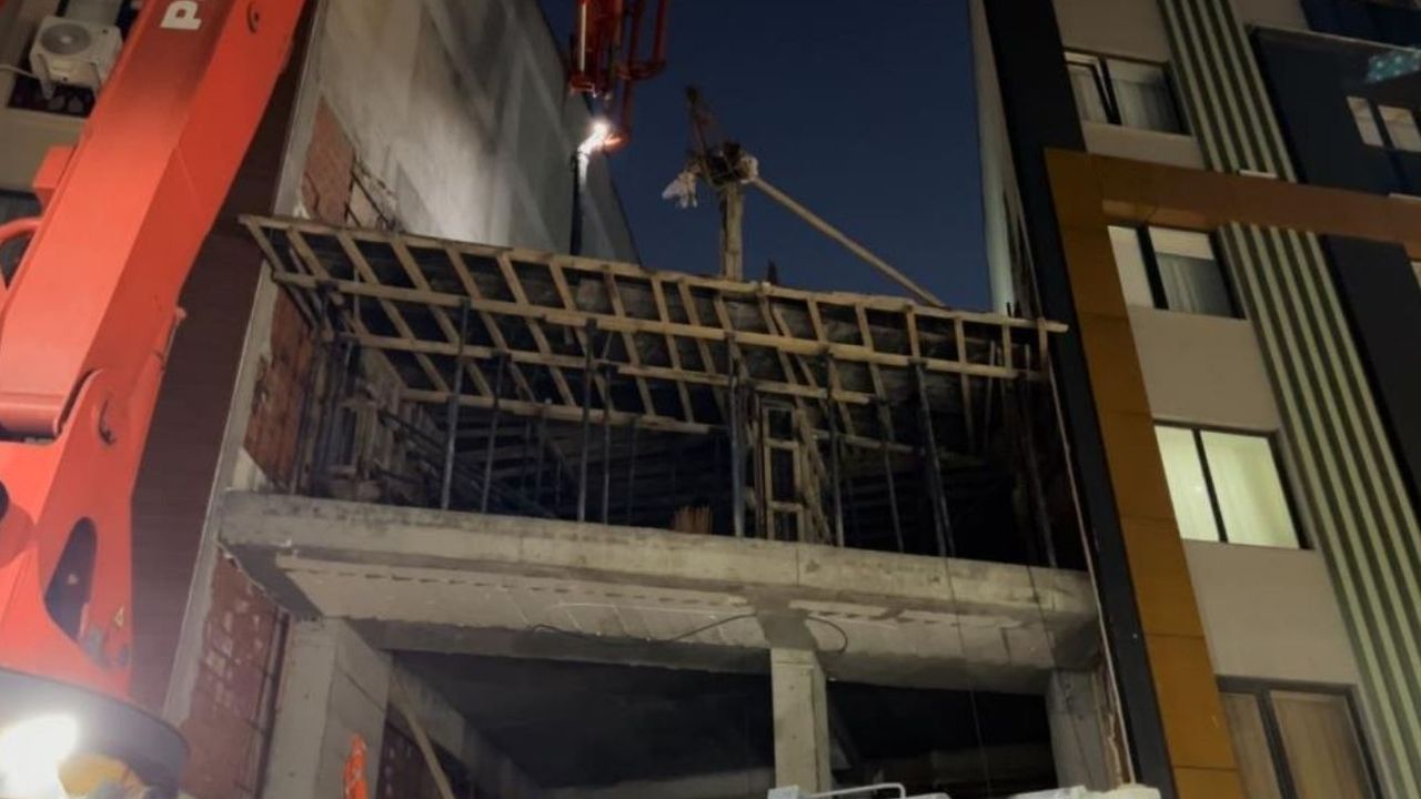 İnşaatta tehlike: Beton dökülürken duvar yıkıldı