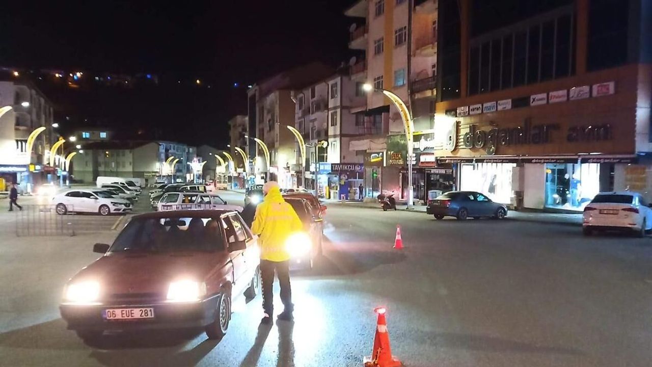 Yozgat İl Emniyet Müdürlüğünden okul ve yurt çevrelerinde denetim