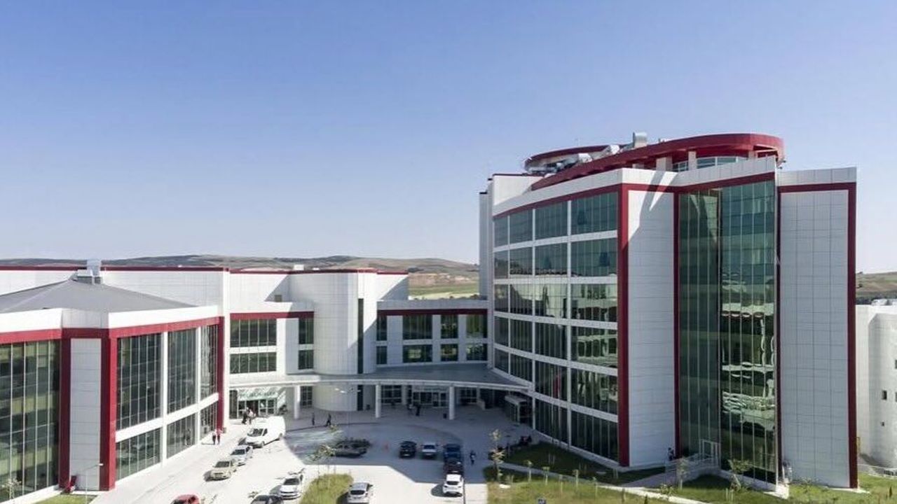 Sorgun Devlet Hastanesi Diyaliz Ünitesine hayırseverden iklimlendirme cihazı bağışı