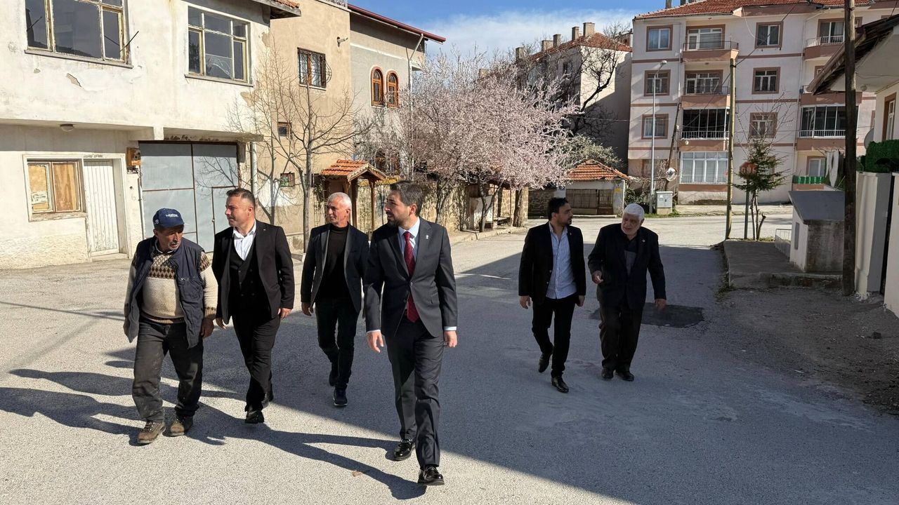 AK Parti Yozgat Merkez İlçe Başkanı Kazım Emiroğlu Şimşek, vatandaşlarla buluştu