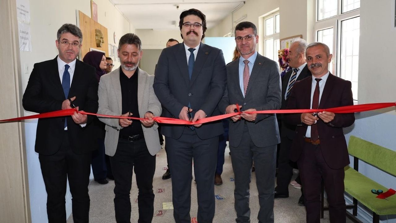 Halk Eğitim Merkezi’nde yenilenen sınıf hizmete açıldı