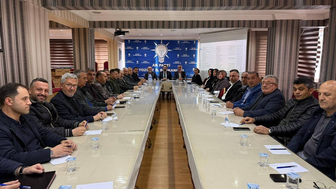 AK Parti Yozgat Merkez İlçe Başkanlığı teşkilat çalışmalarını değerlendirdi