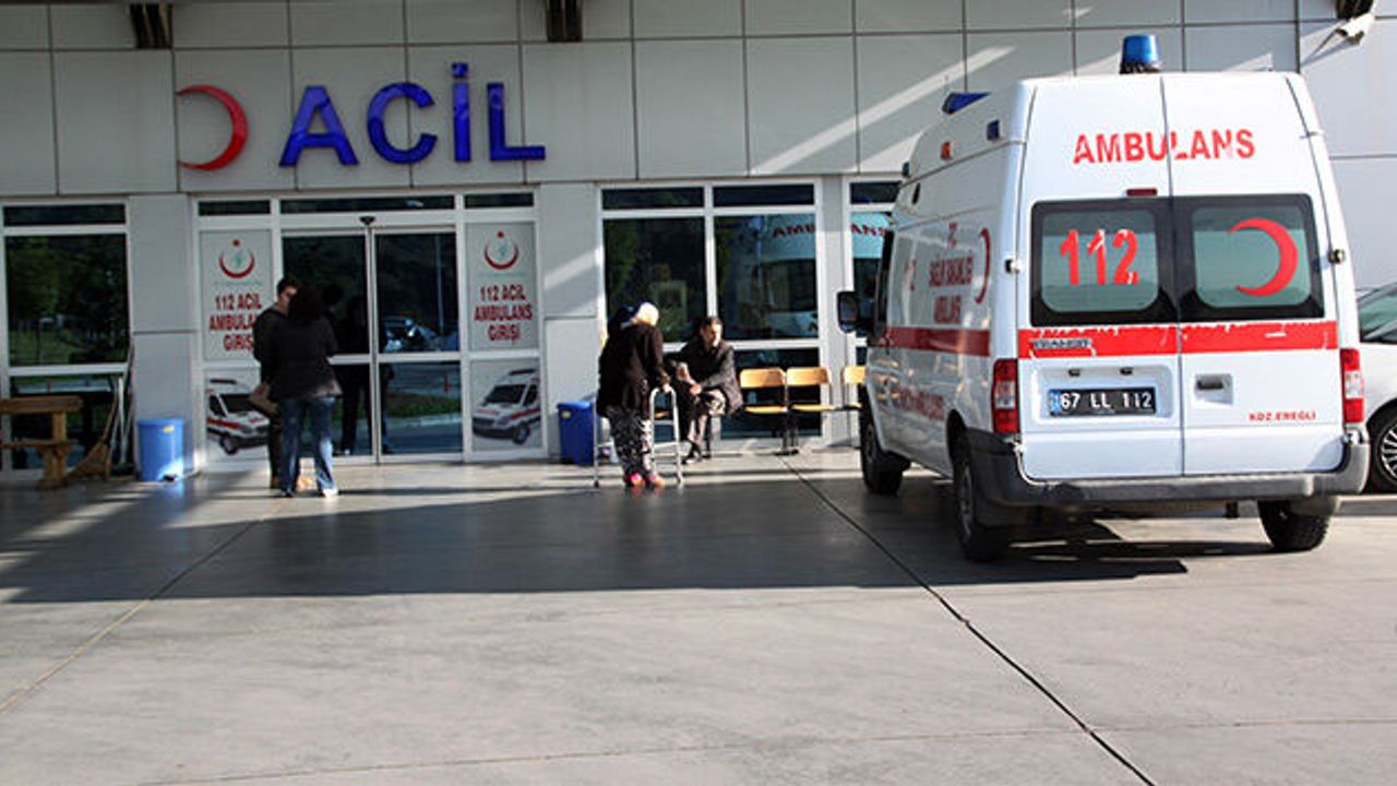 Boğulma tehlikesi geçiren kuryeye polis müdahalesi