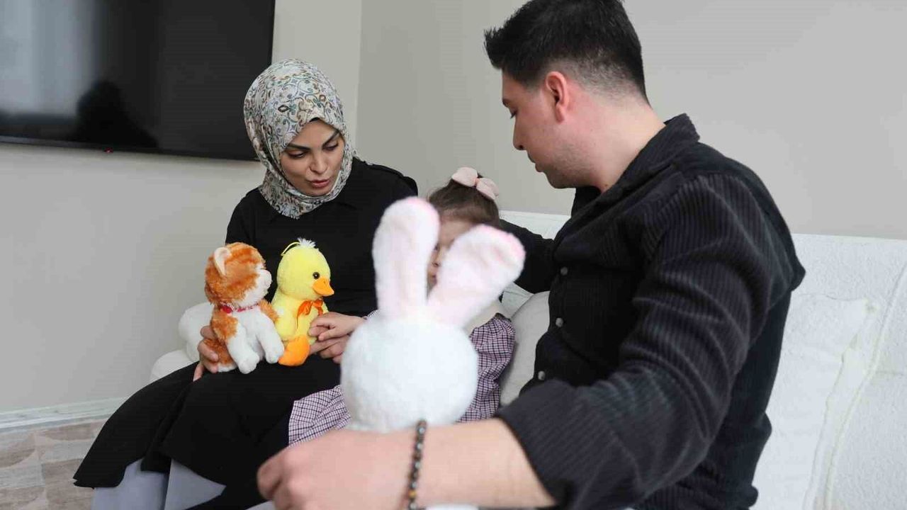 Evini ilaçlatan ailenin 2 yaşındaki kızları ölümden döndü