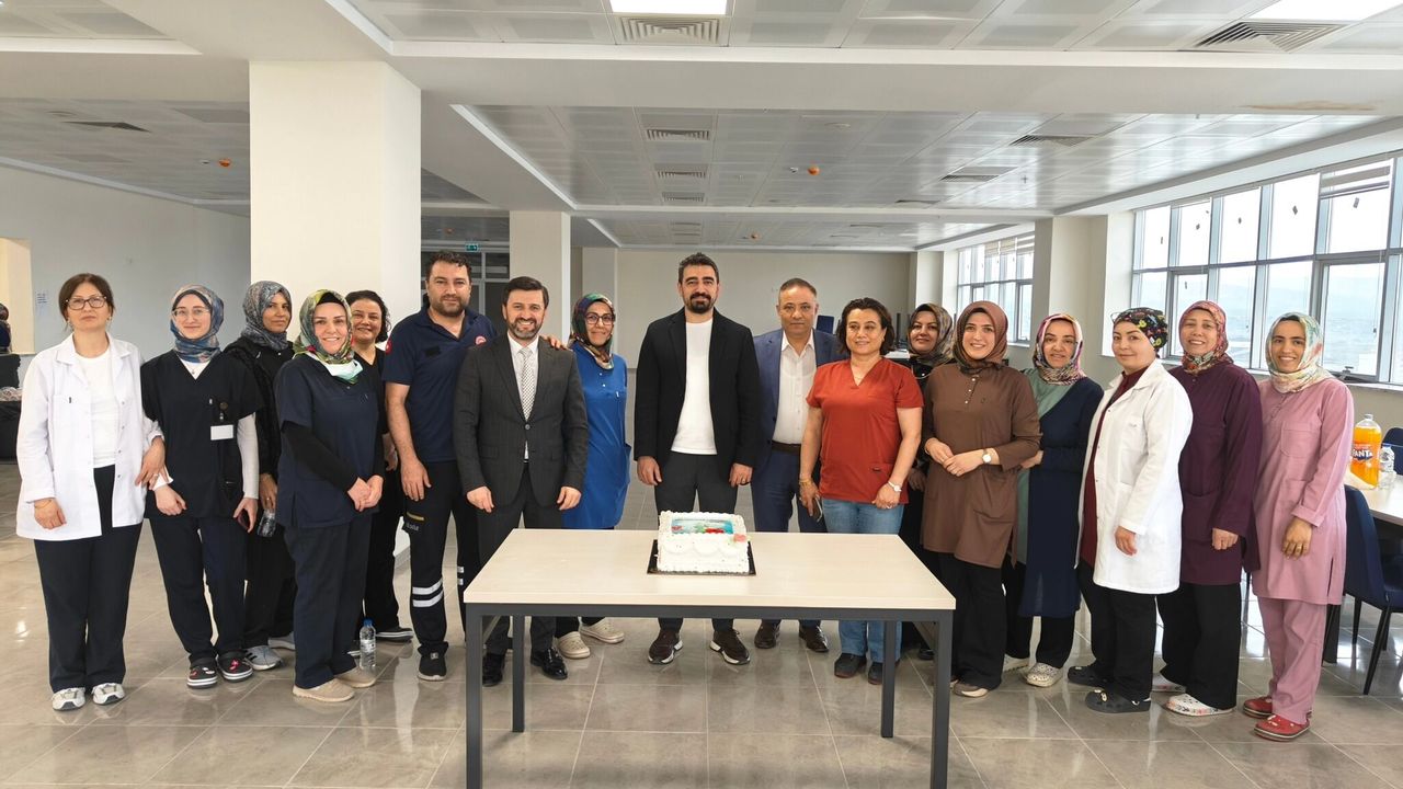 Yerköy Devlet Hastanesinde hemşireler unutulmadı