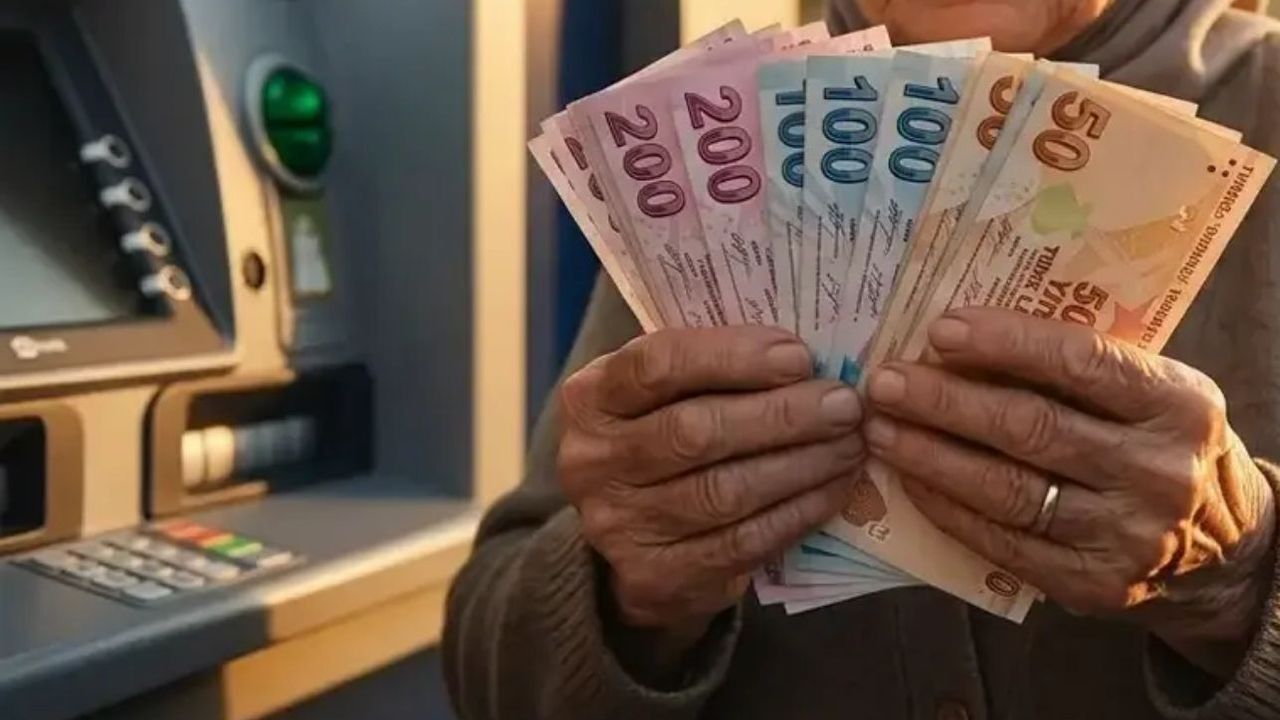 Tarih netleşti: Emekli maaşları ve bayram ikramiyeleri aynı gün yatacak