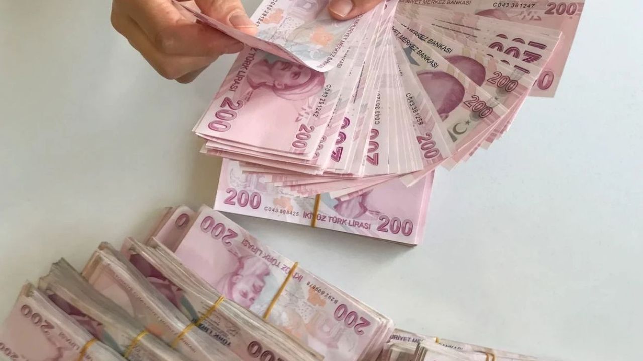 Memur ve emekli için zam beklentisi yükseldi: İlk rakamlar netleşti