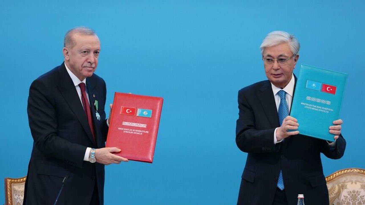 Türkiye ile Kazakistan arasında 13 anlaşma imzalandı