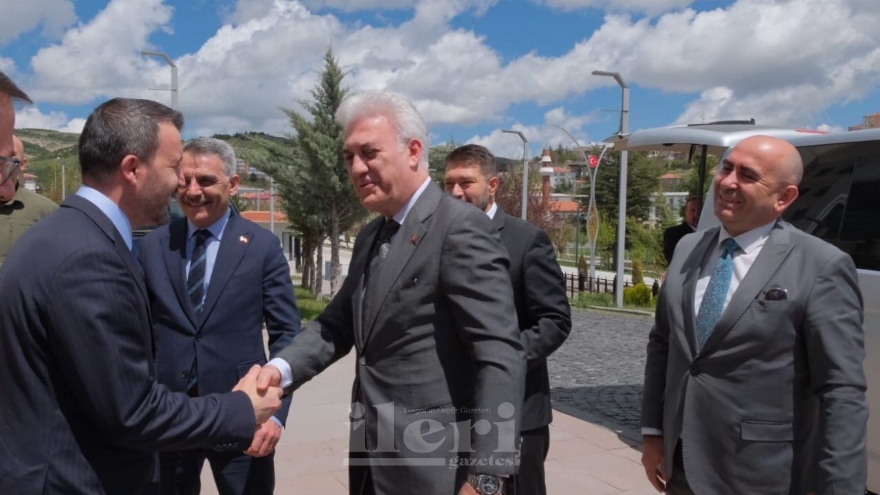 Devlet Tiyatroları Genel Müdürü Tamer Karadağlı Yozgat’ta