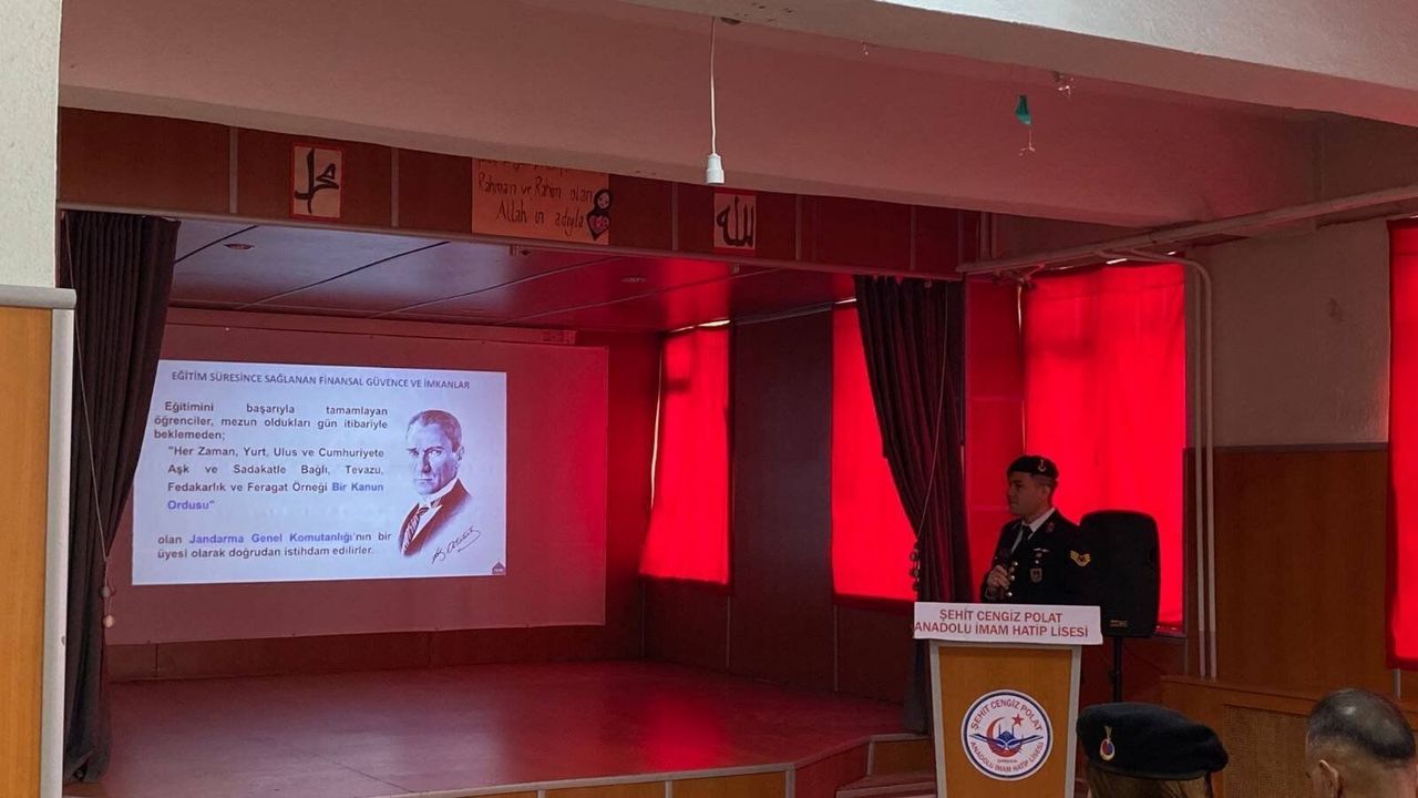 Sarıkaya'da öğrencilere seminer verildi