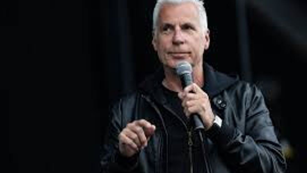 Manifest'in anlaştığı John Giddings kimdir? Dünya starlarının menajerinin hayatı ve kariyeri