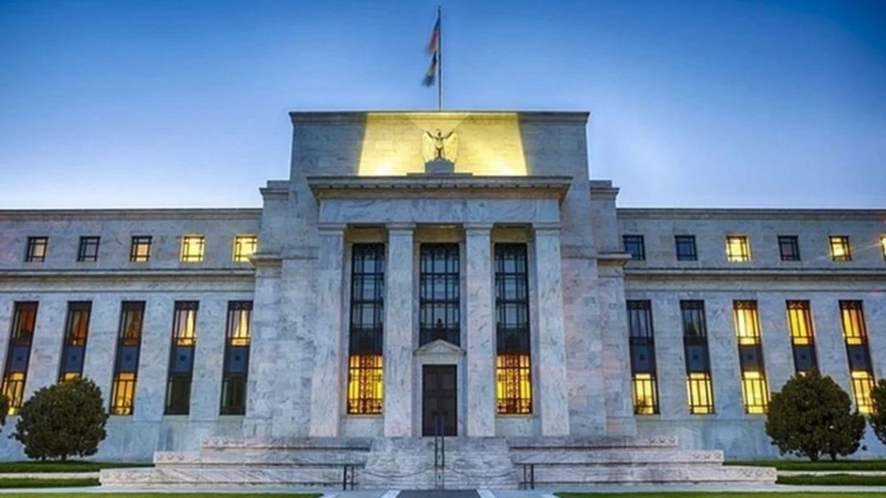 Fed’den temkinli mesaj: Enflasyon baskısı sürüyor