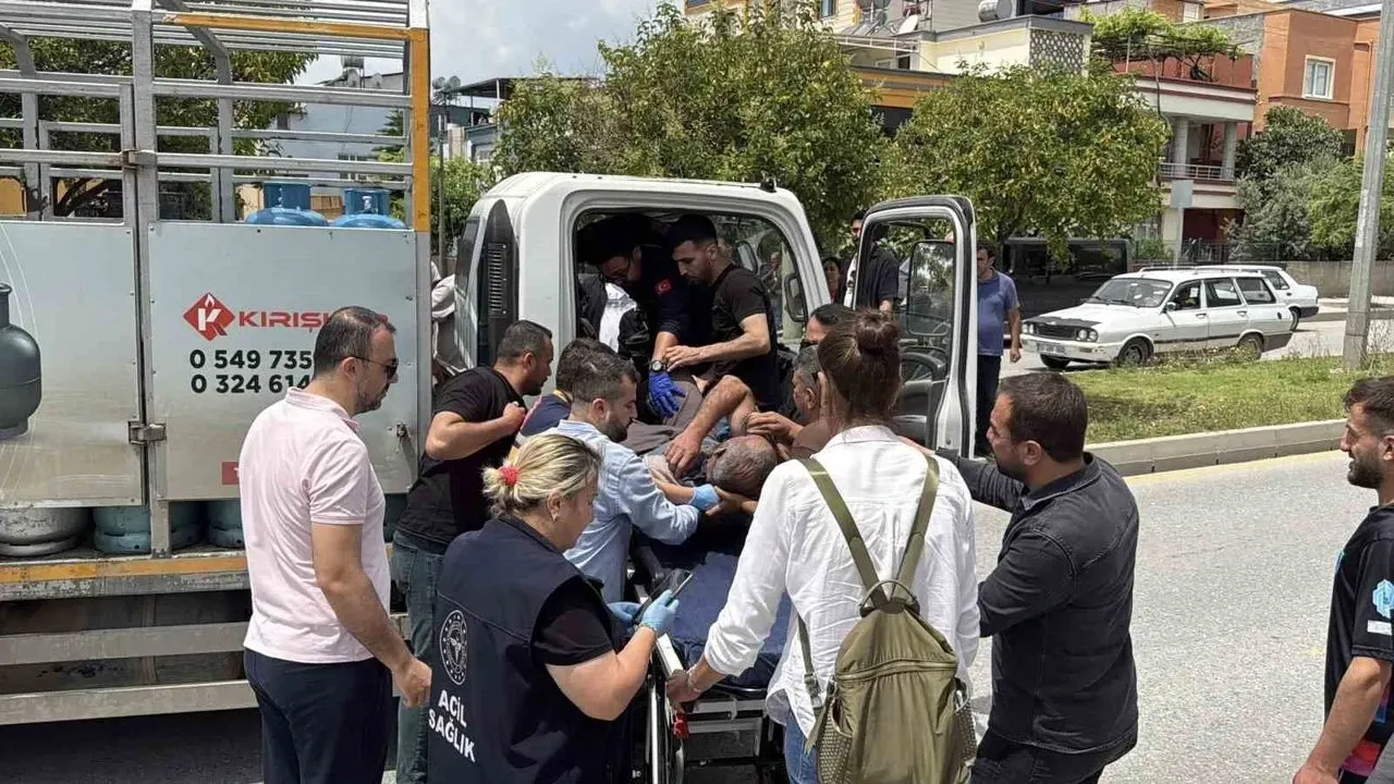 Trafik tartışması sonrası fenalaşan sürücü hayatını kaybetti