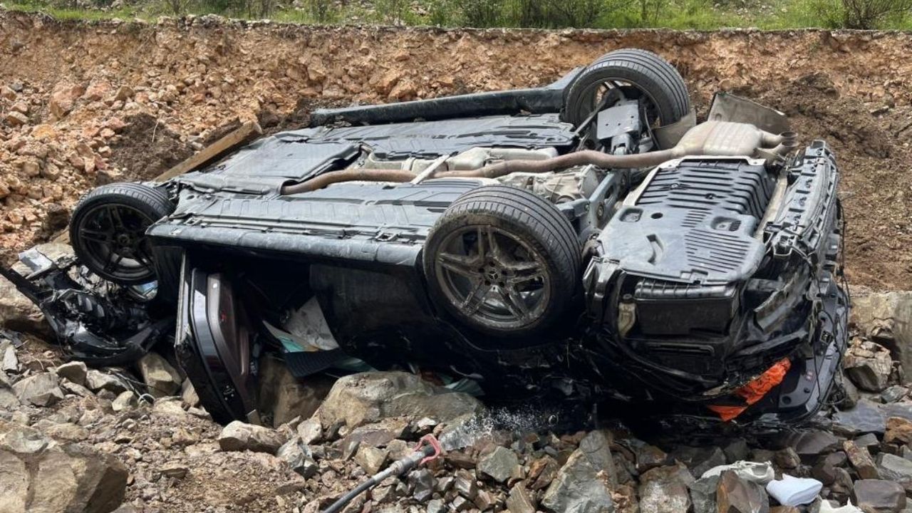 Yozgat’ta trafik kazası: Araç takla attı, 4 kişi yaralandı