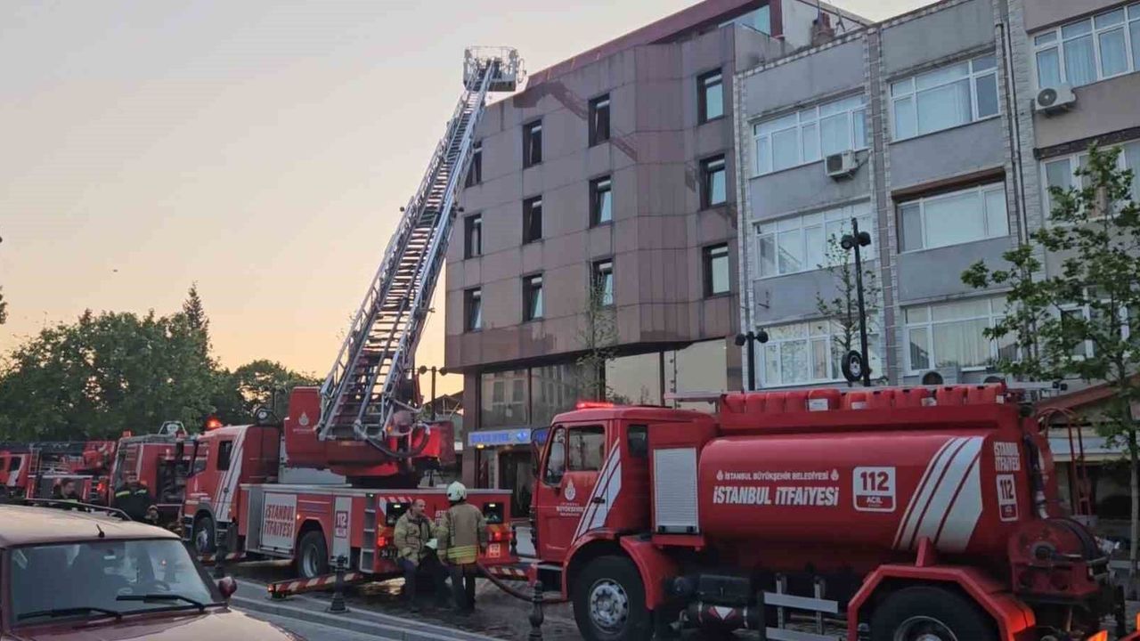 Otelde çıkan yangında 32 yaşındaki kişi hayatını kaybetti