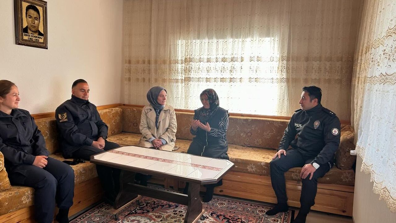 Yozgat’ta şehit aileleri ve gazilere bayram ziyareti