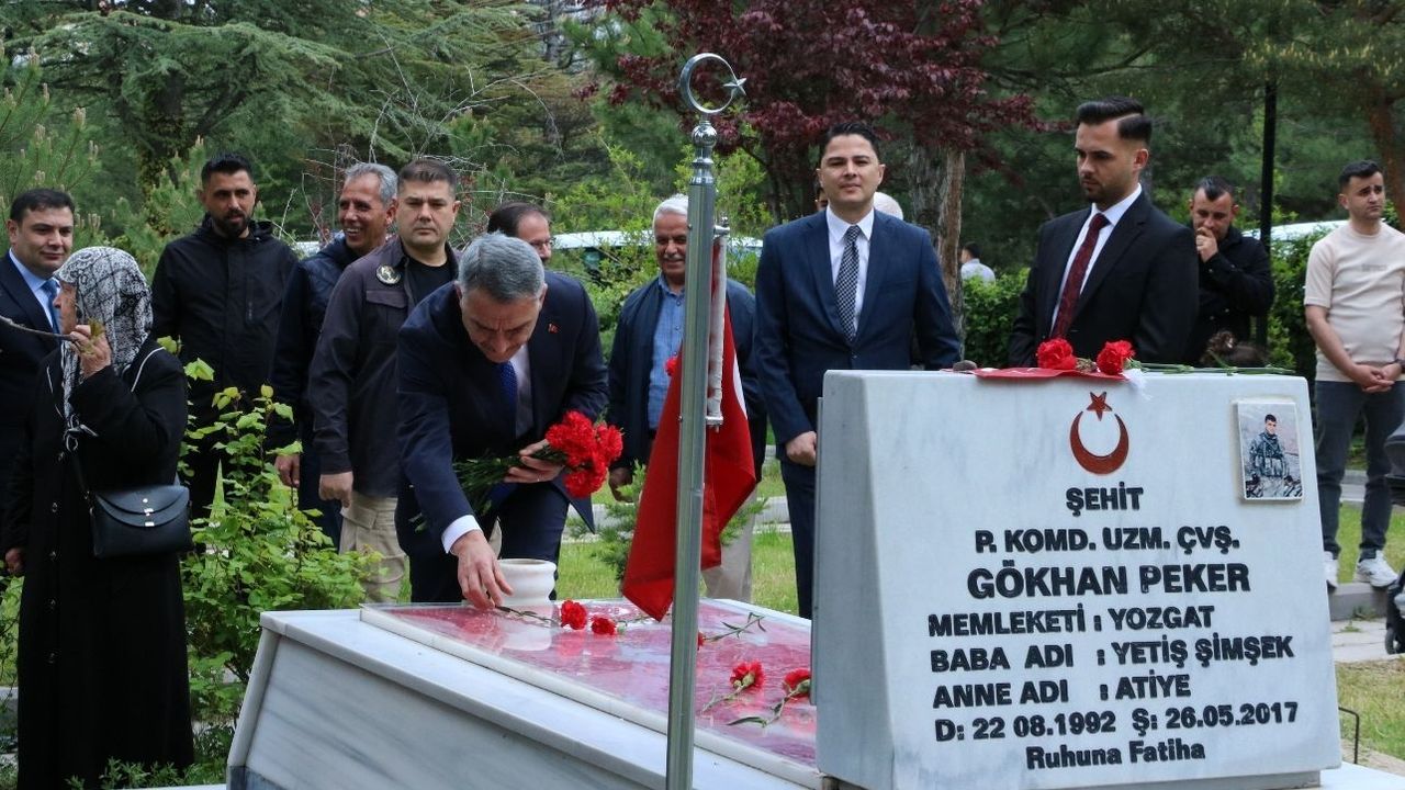 Yozgat Şehitliği’nde bayram programı düzenlendi