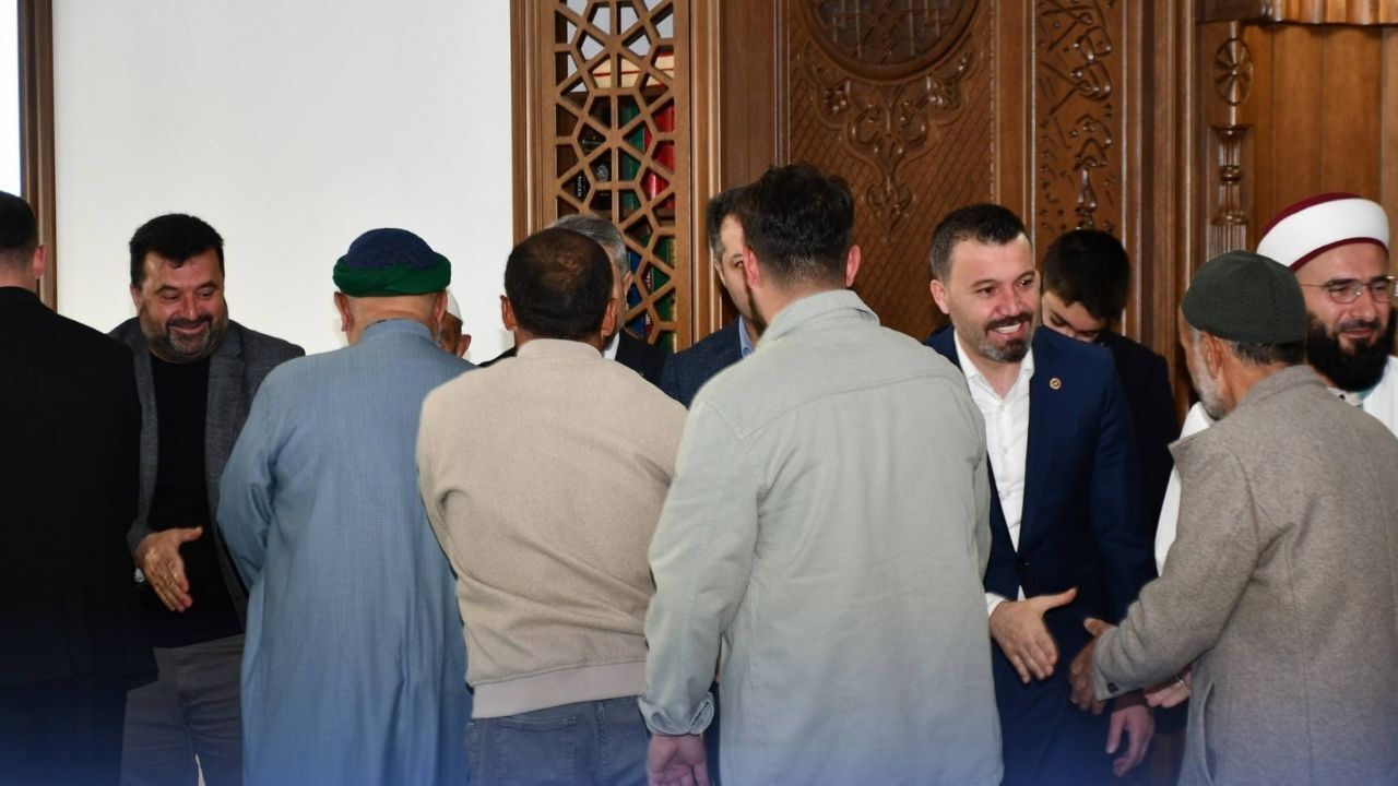 Süleyman Şahan Sorgun’da vatandaşlarla bayramlaştı