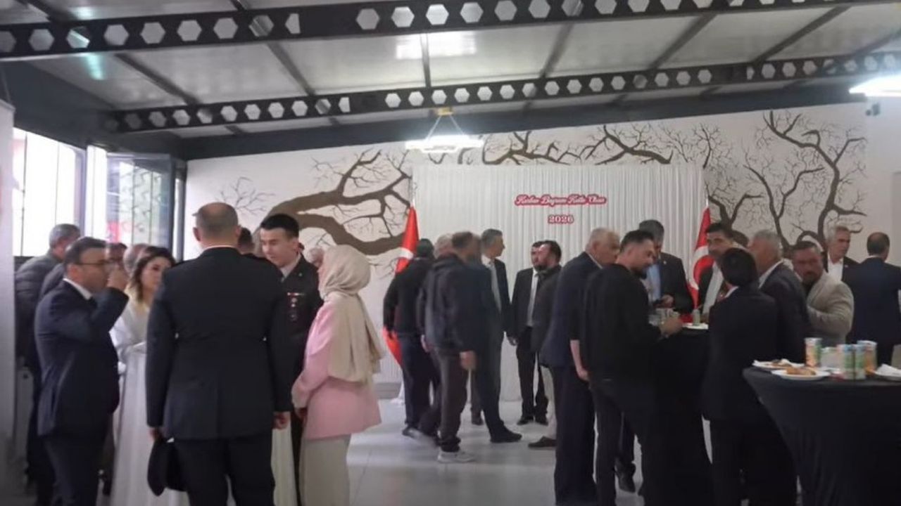 Akdağmadeni’nde Kurban Bayramı bayramlaşması yapıldı