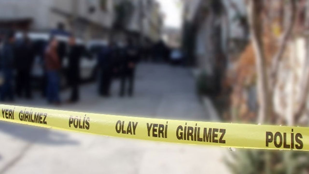 Bıçaklı kavgada 16 yaşındaki çocuk yaralandı