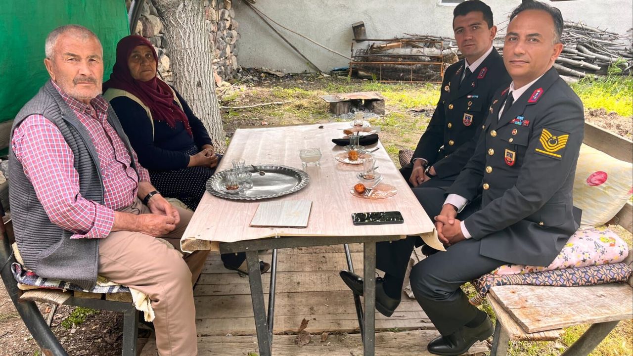 Yozgat’ta şehit ailelerine Kurban Bayramı ziyareti