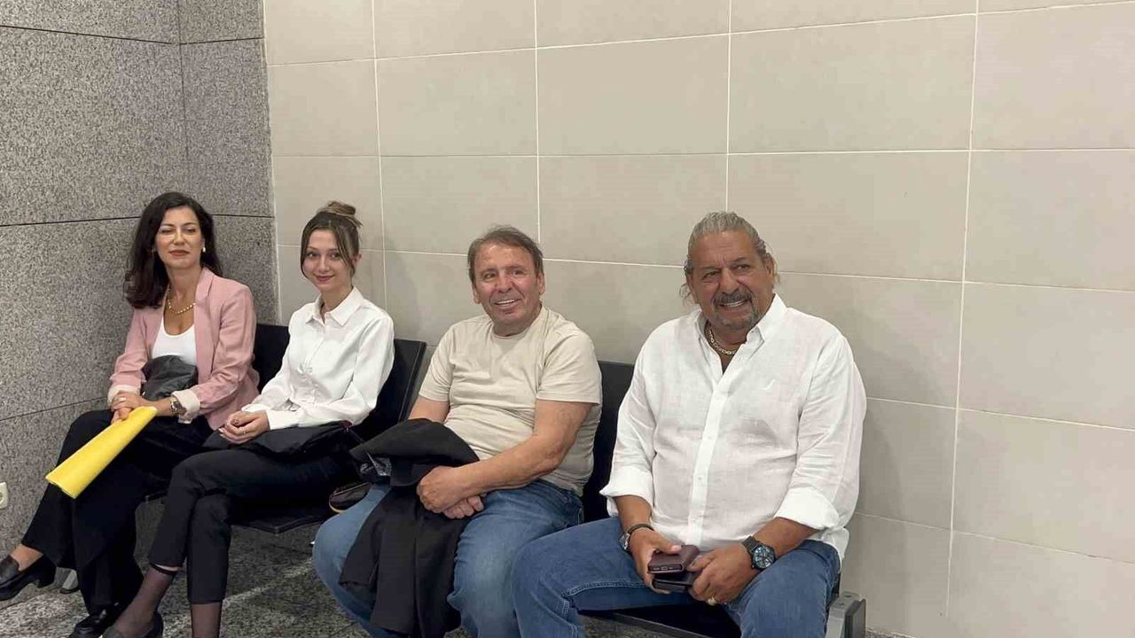 Erman Toroğlu beraat etti