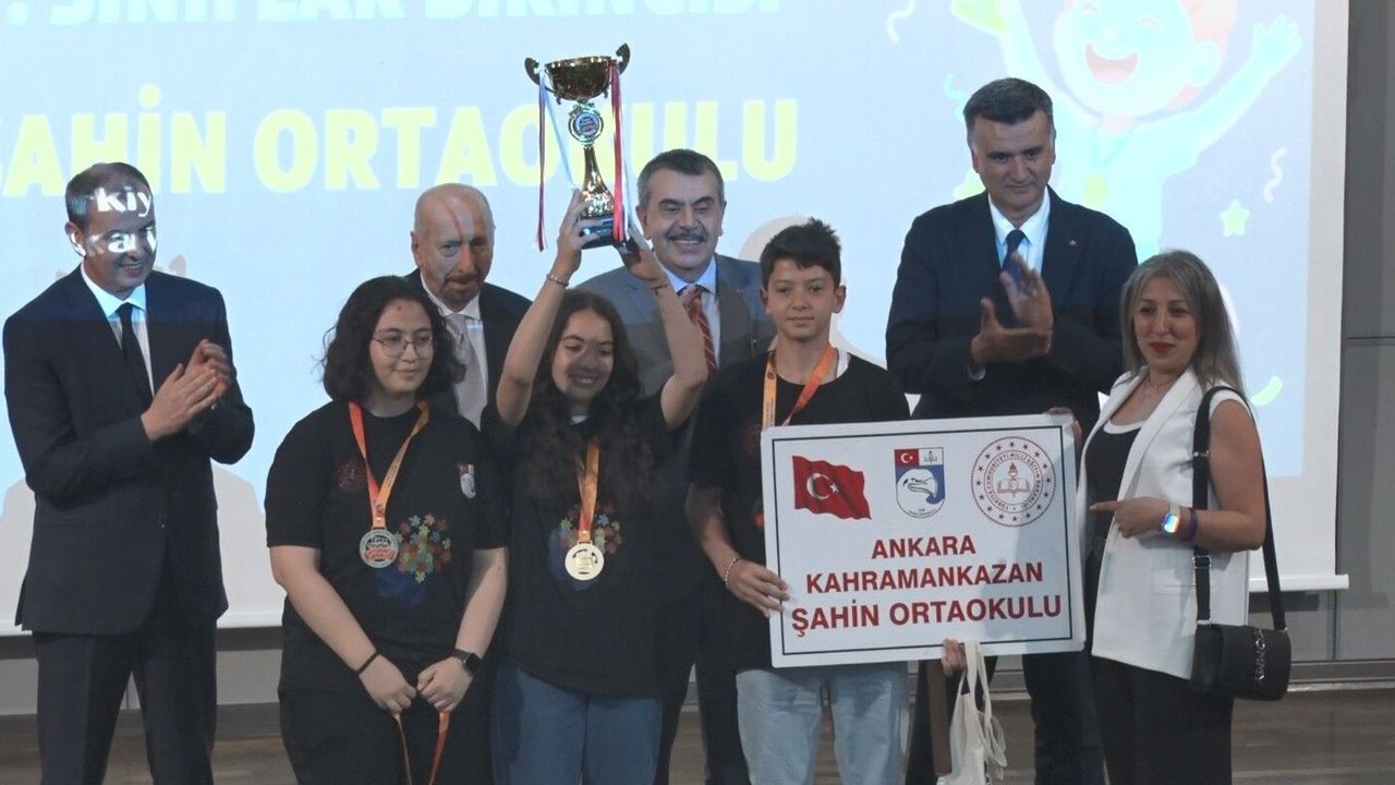 Bakan Tekin: “Türkiye eğitim bütçesinde üst sıralarda”