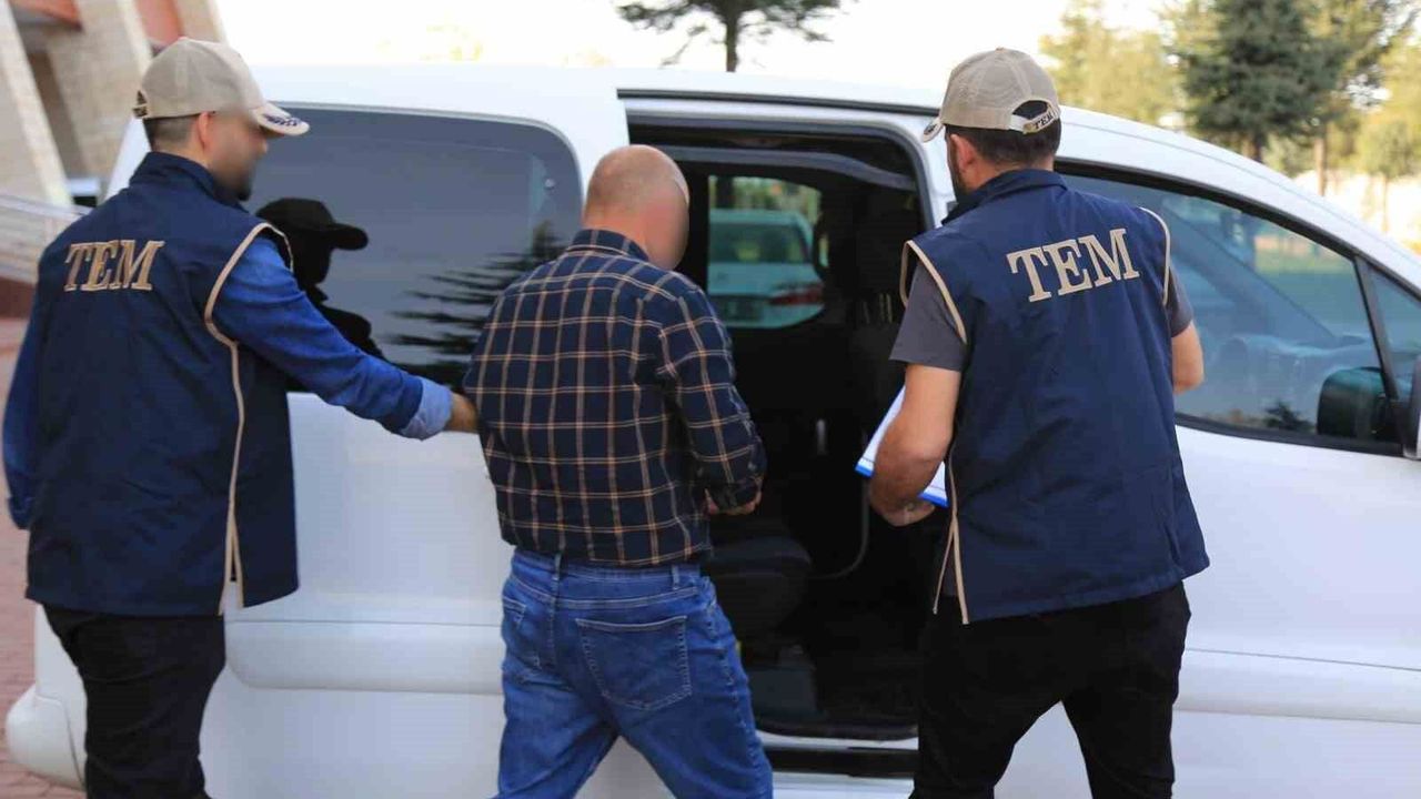 FETÖ hükümlüsü ihraç astsubay yakalandı