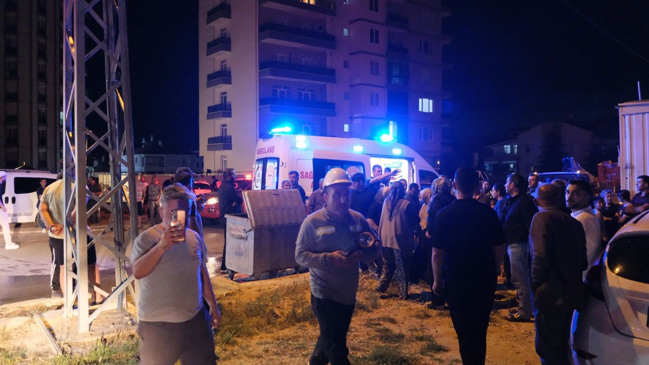 Patlama sesi mahalleyi ayağa kaldırdı!