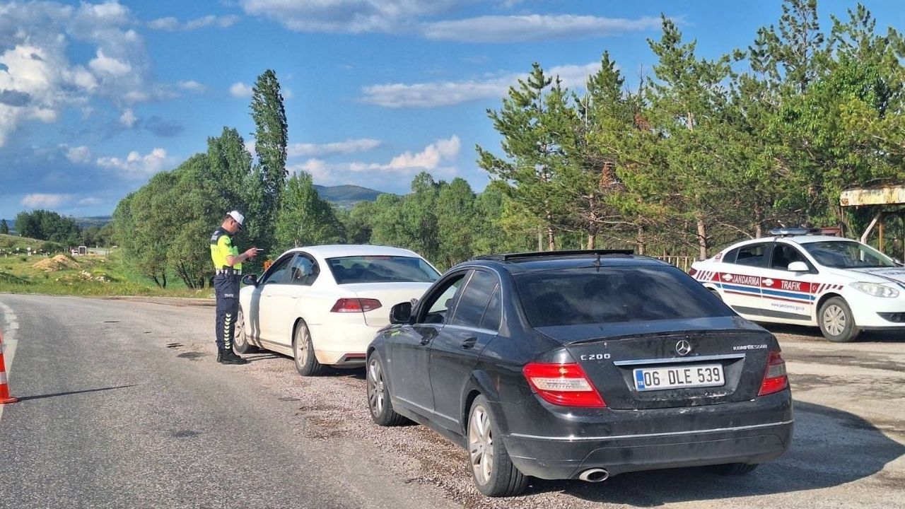 Yozgat'ta trafik denetimleri sürüyor: Kural ihlallerine ceza