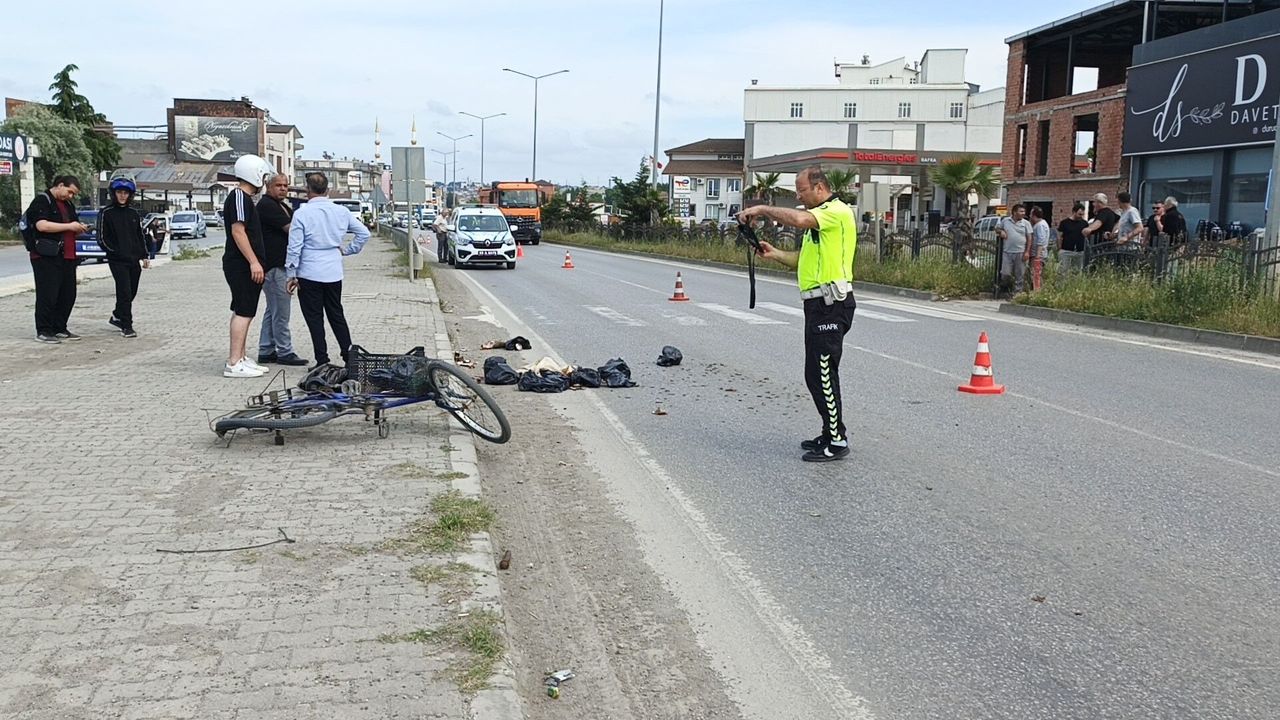 Belediye Başkanı'nın makam aracının çarptığı bisik