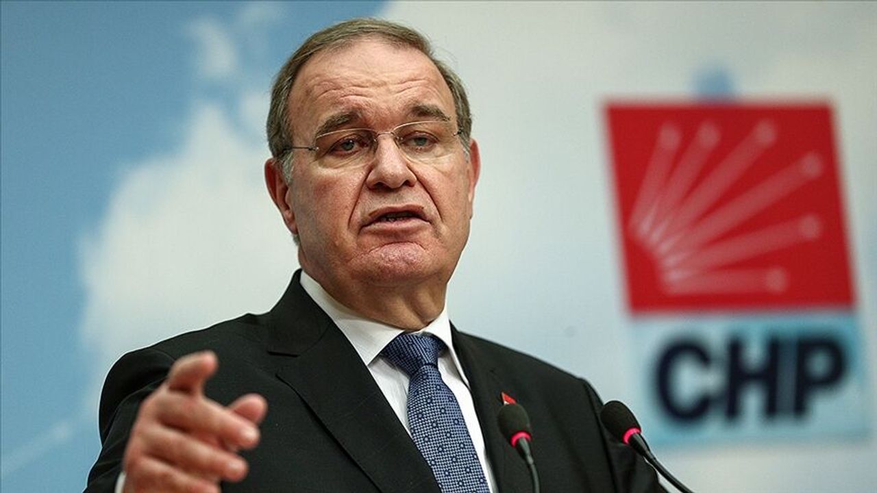Faik Öztrak kimdir? Nereli, kaç yaşında? Babası, eşi, dedesi