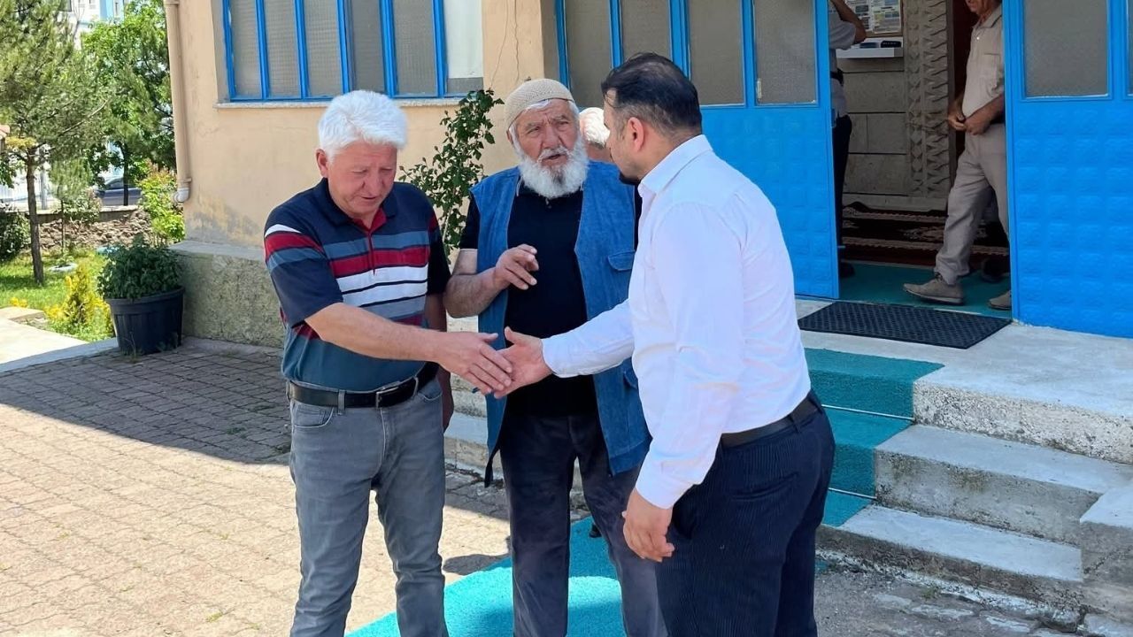 Karatepe Mahallesi Muhtarı İhsan Dalgıç vatandaşlarla buluştu