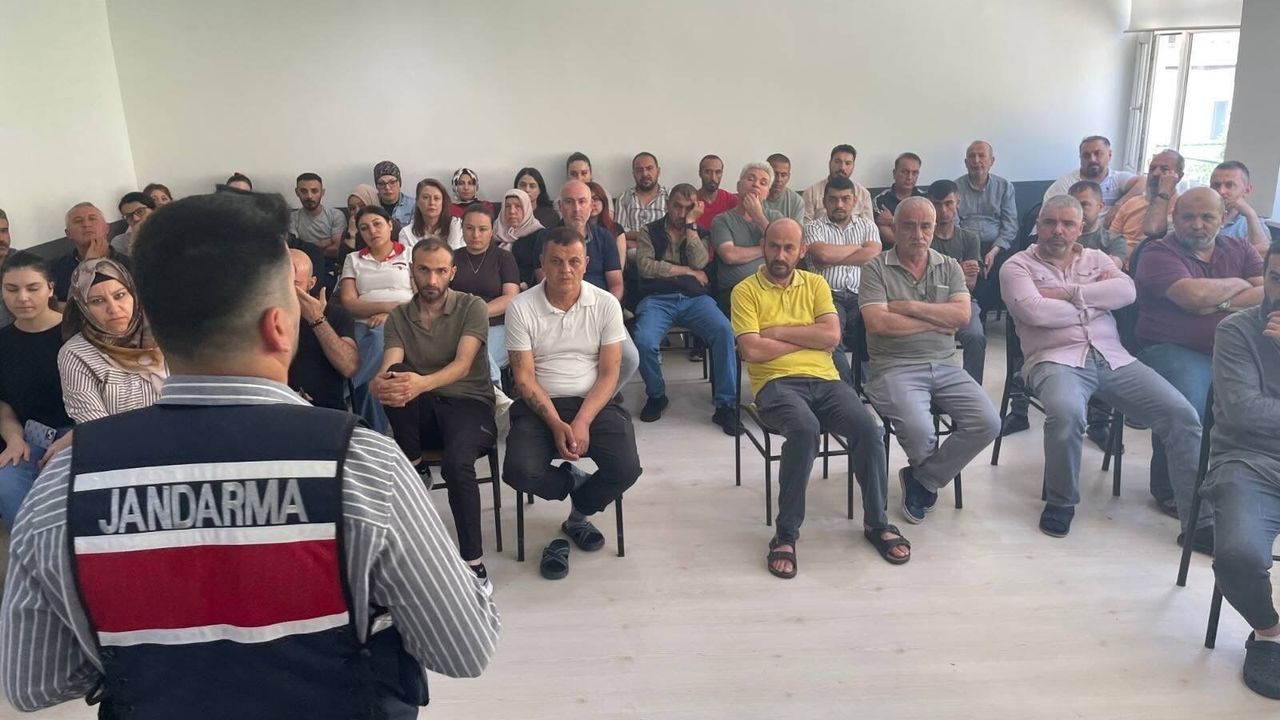 Yozgat’ta 100 kişiye siber farkındalık eğitimi verildi