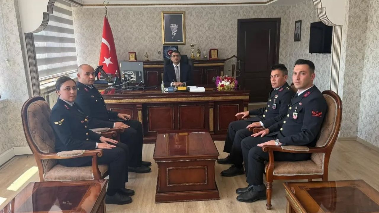 Akdağmadeni’nde jandarma heyetinden Kaymakam Kaymakçı’ya ziyaret