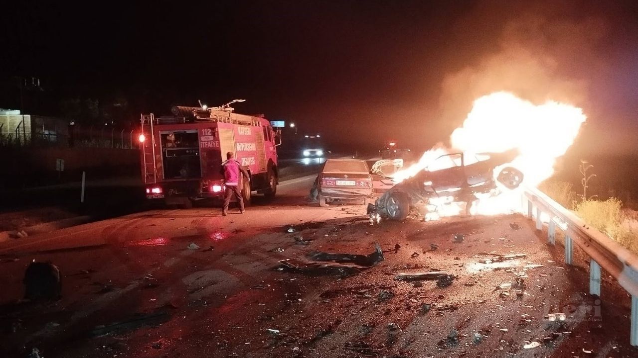 Korkunç kaza sonrası araç alev aldı: 1 ölü, 2’si ağır 5 yaralı