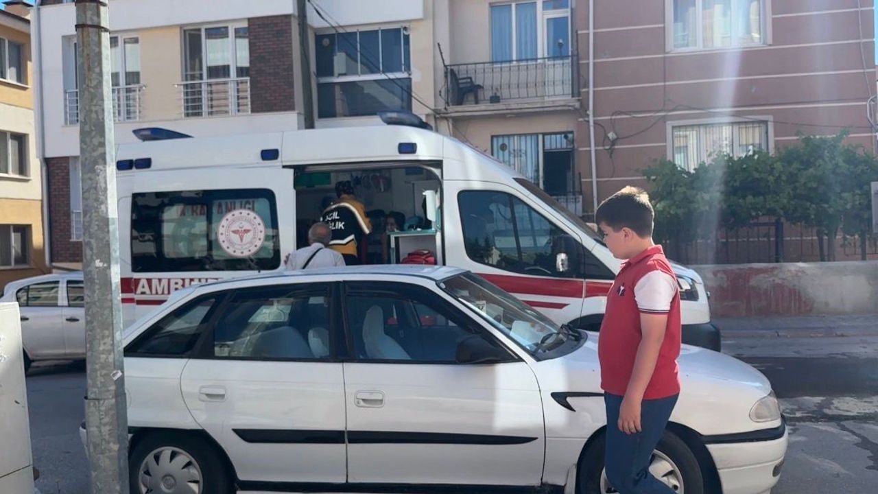 Benzin doldurulan motorlu tırpan alev aldı
