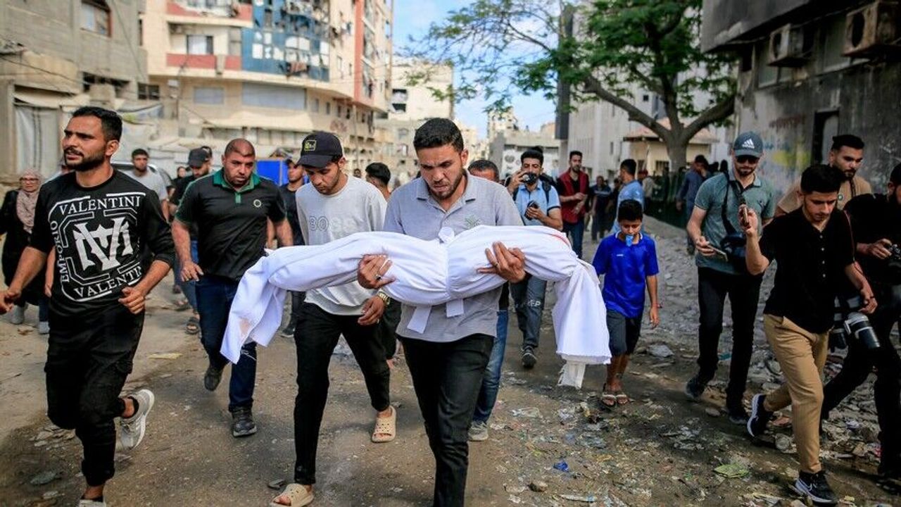 Katil İsrail'in Gazze'ye saldırılarında 1 Filistinli yaşamını yitirdi