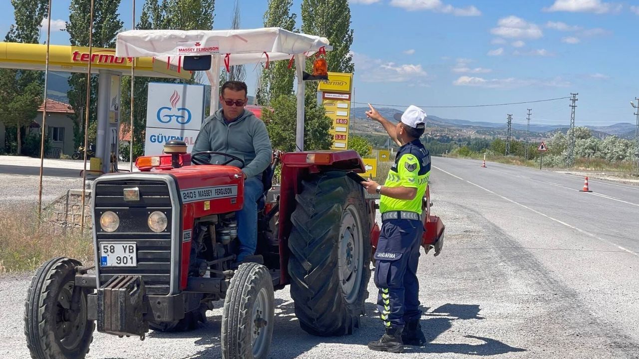 Yozgat’ta traktör sürücülerine ROPS ve görünürlük uyarısı