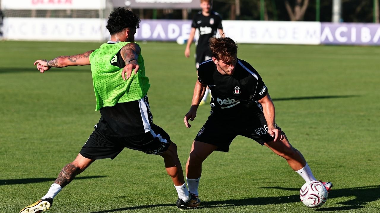 Beşiktaş, yeni sezon hazırlıklarını çift antrenmanla sürdürdü