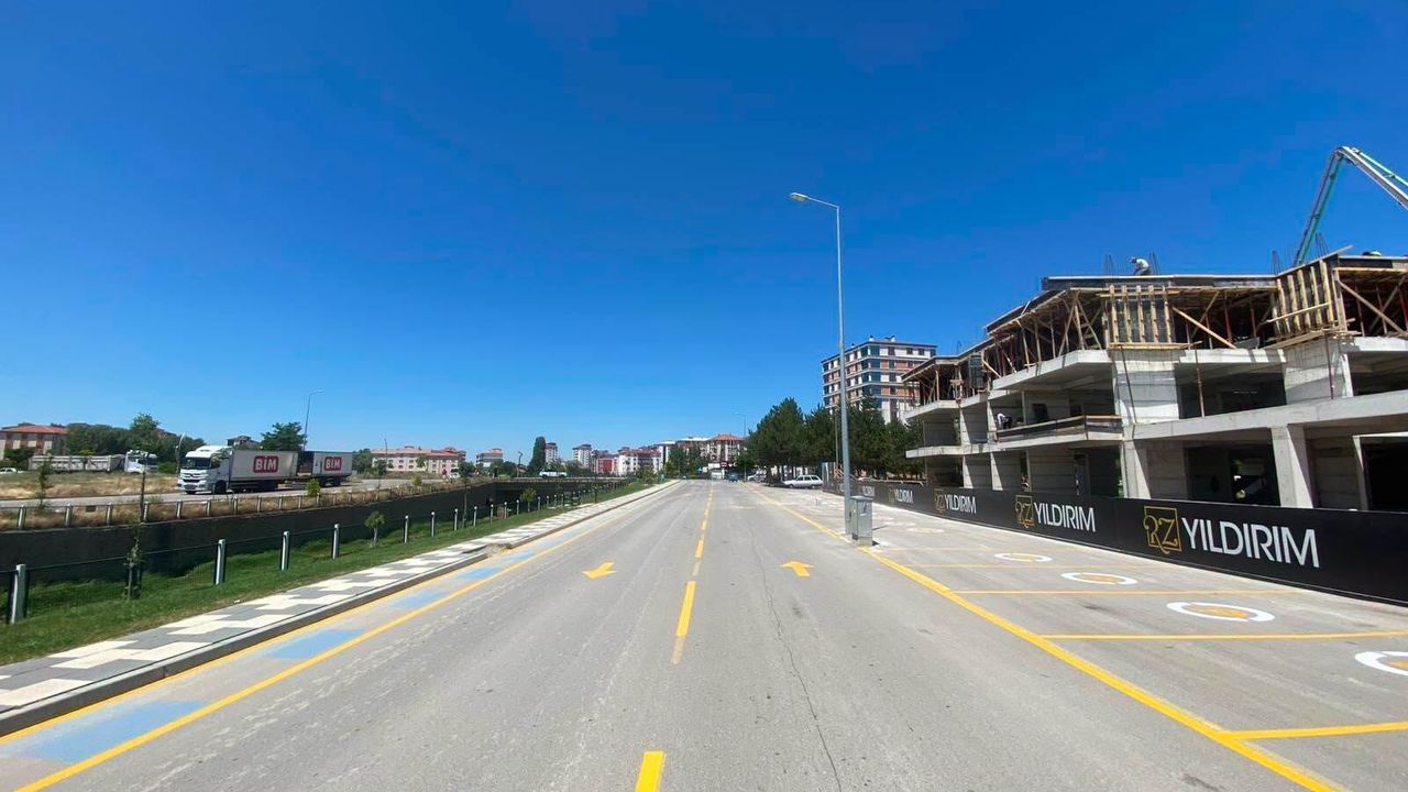 Sorgun'da yol çalışmaları sürüyor