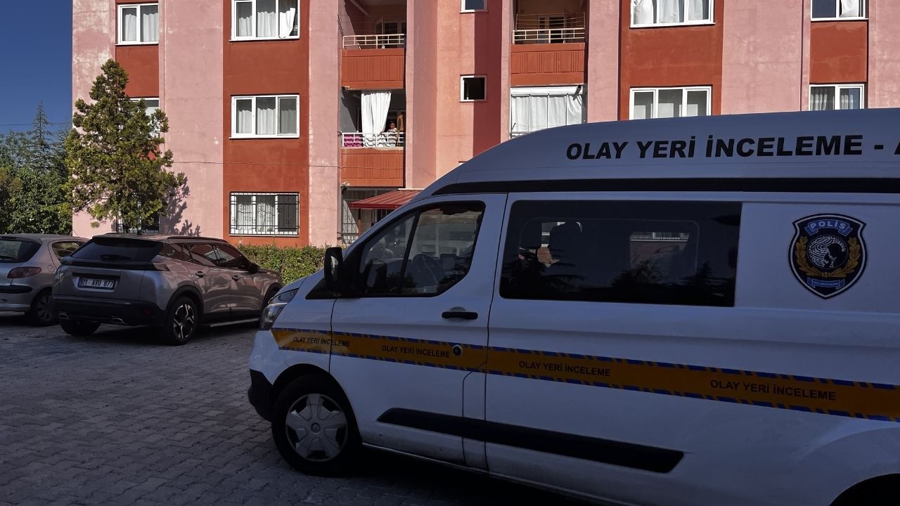 Korkunç olay: 3’üncü kattan düşen çocuk ağır yaralandı