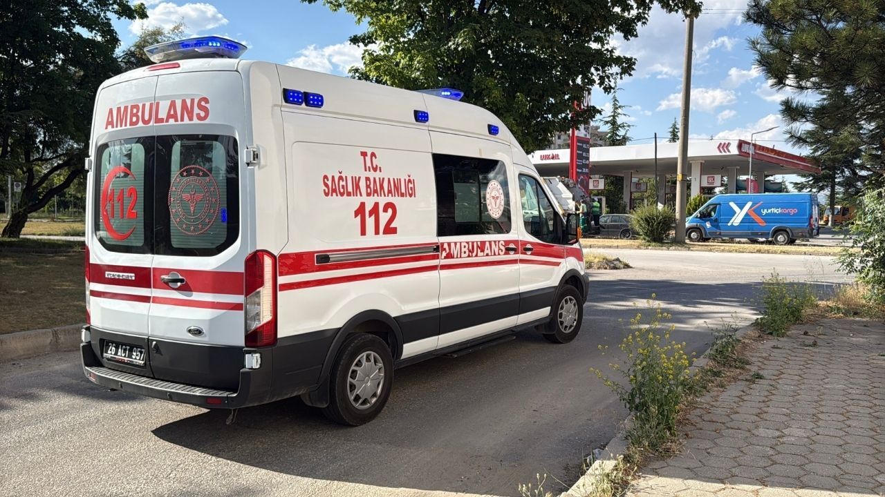 Otomobilin çarptığı 61 yaşındaki kadın yaralandı