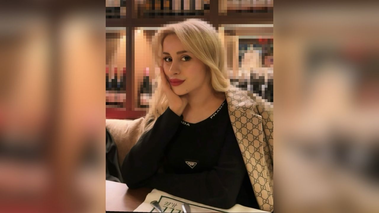Alkollü sürücü kaldırımda yürüyen genç kıza çarptı!